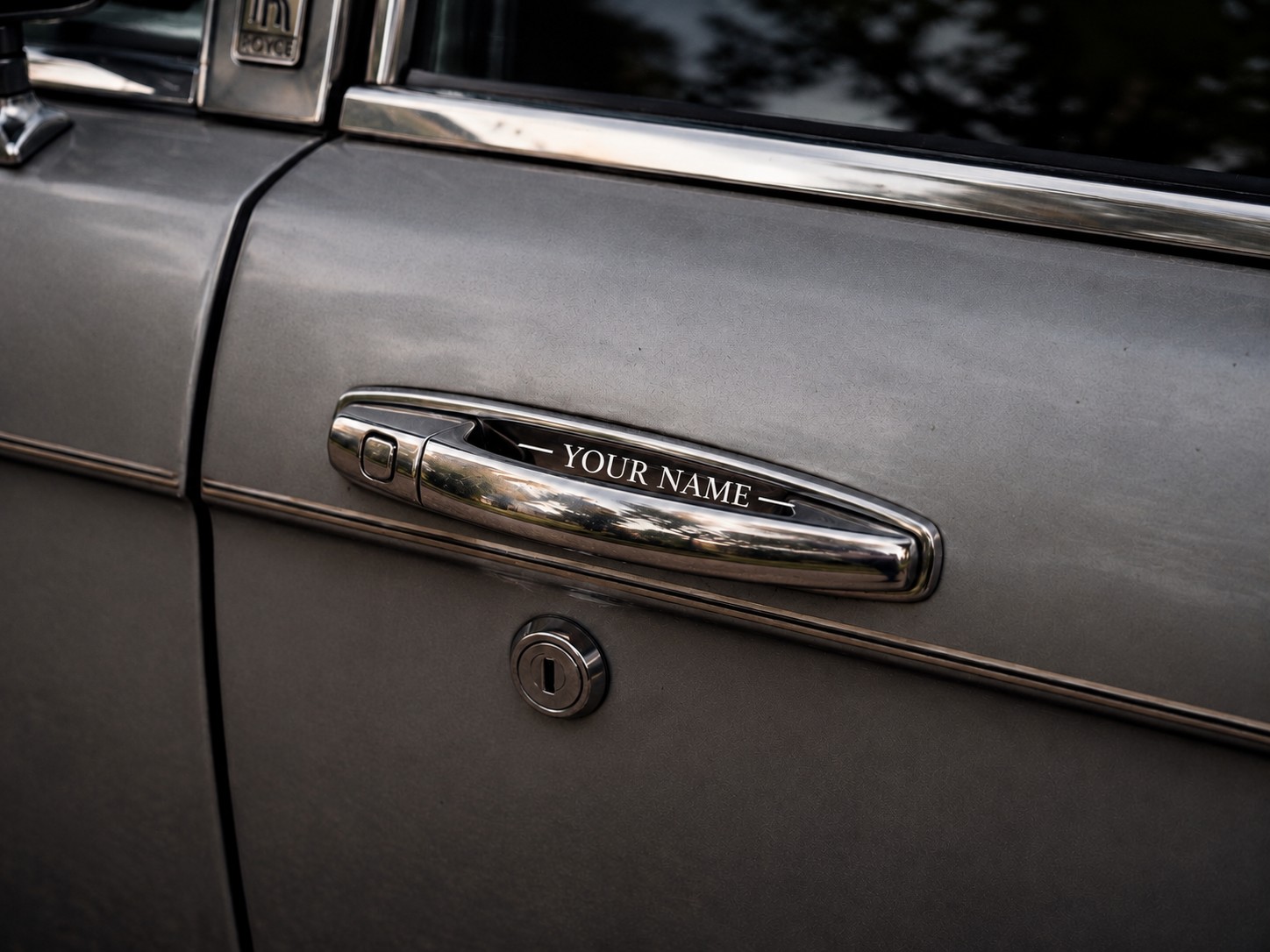 Concept: monogrammed door handle detail