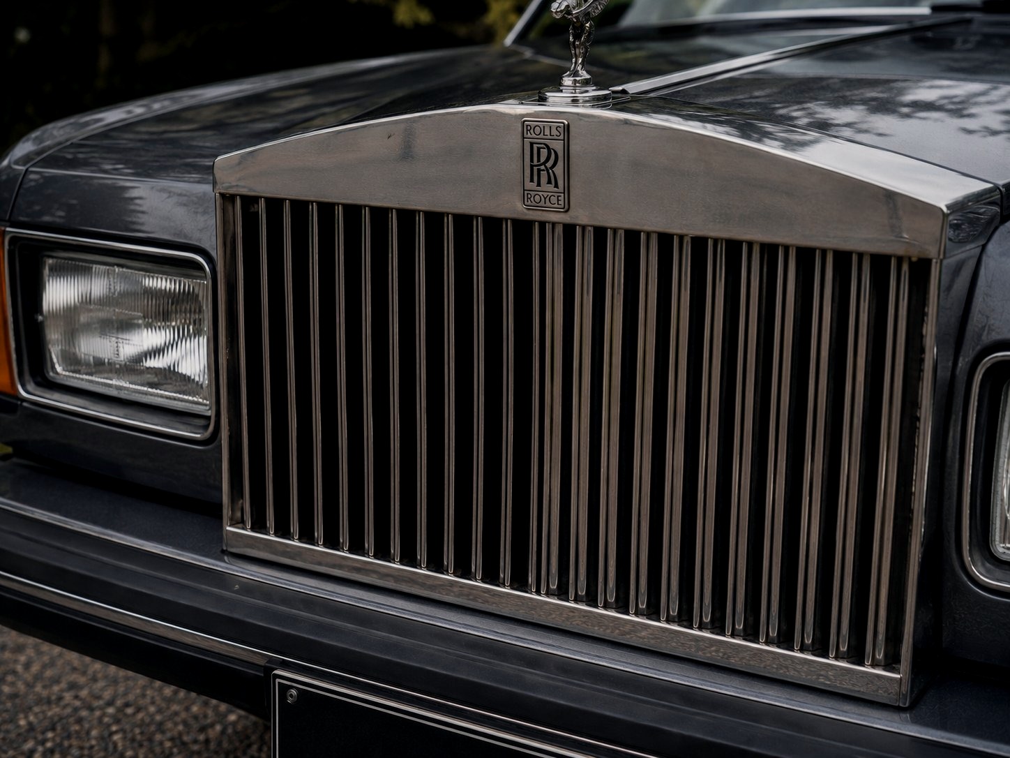 Rolls-Royce grille